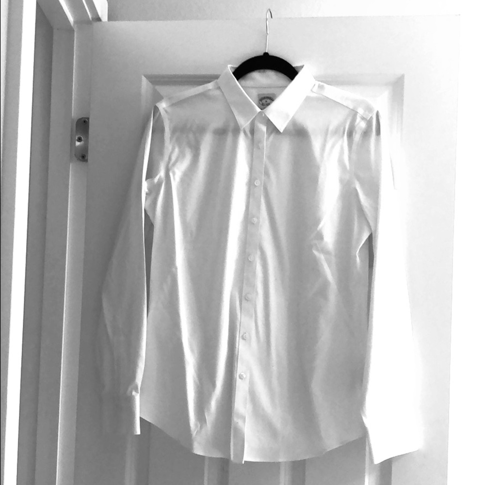 New Brooks Brothers fitted non-iron shirt.
